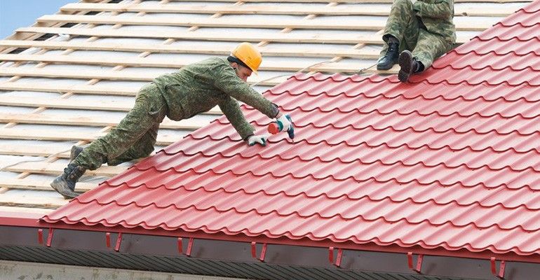 Urla Çatı Kaplama – kiremit görünümlü çatı levhası montajı